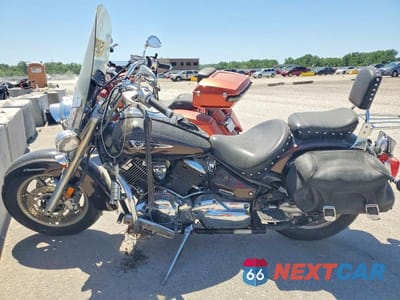 Trzecie zdjęcie samochodu z tyłu: 2004 YAMAHA XVS1100 A VIN:JYAVP11E94A059139 - miniatura