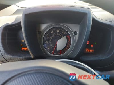 Zdjęcie 9 z 12 samochodu: 2008 SCION XD BASE VIN:JTKKU10428J012977 - miniatura