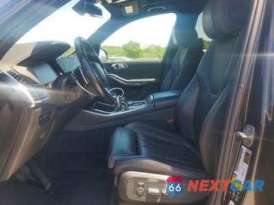 Zdjęcie 7 z 12 samochodu: 2019 BMW X5 XDRIVE40I VIN:5UXCR6C54KLL52513 - miniatura