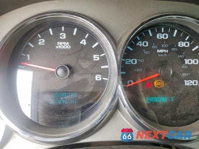 Zdjęcie 9 z 12 samochodu: 2008 CHEVROLET SILVERADO C3500 VIN:1GBHC34KX8E129759 - miniatura