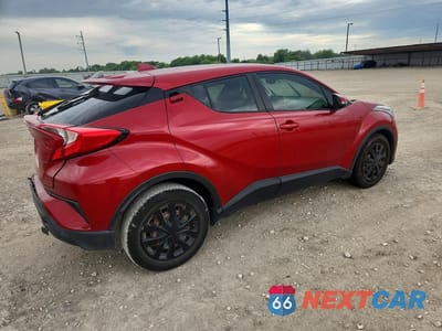 Trzecie zdjęcie samochodu z tyłu: 2020 TOYOTA C-HR LE VIN:JTNKHMBX1L1067400 - miniatura