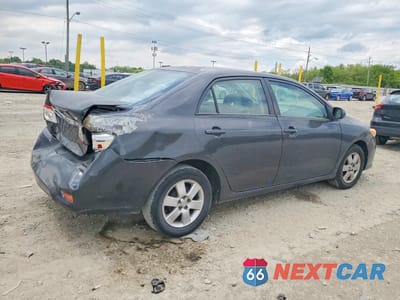 Trzecie zdjęcie samochodu z tyłu: 2011 TOYOTA COROLLA LE VIN:2T1BU4EE2BC671803 - miniatura