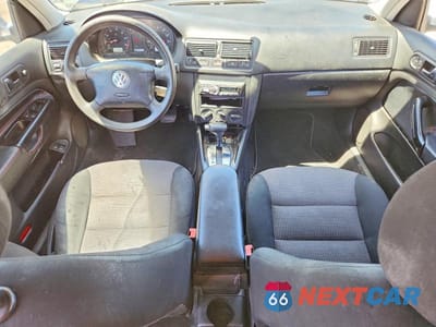 Zdjęcie 8 z 12 samochodu: 2006 VOLKSWAGEN GOLF GLS VIN:9BWGL61J264012965 - miniatura