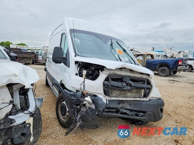 Czwarte zdjęcie samochodu z boku: 2023 FORD TRANSIT 250 DELIVERY VAN VIN:1FTBR1X80PKB01828 - miniatura