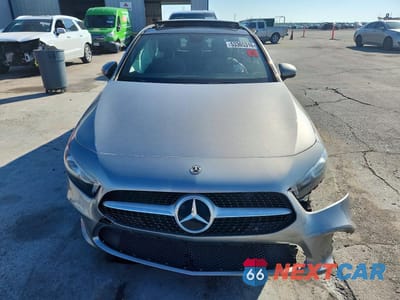 Piąte zdjęcie samochodu w środku: 2020 MERCEDES-BENZ A 220 VIN:W1K3G4EB8LJ216919 - miniatura