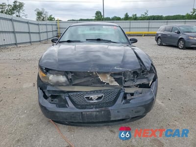 Piąte zdjęcie samochodu w środku: 2004 FORD MUSTANG VIN:1FAFP40614F233654 - miniatura