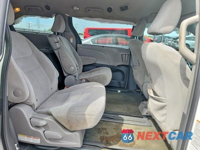 Zdjęcie 11 z 13 samochodu: 2016 TOYOTA SIENNA LE VIN:5TDKK3DC3GS696983 - miniatura