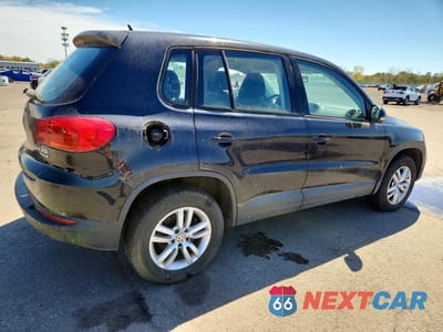Trzecie zdjęcie samochodu z tyłu: 2012 VOLKSWAGEN TIGUAN S VIN:WVGBV7AX8CW506459 - miniatura