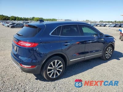 Trzecie zdjęcie samochodu z tyłu: 2019 LINCOLN MKC RESERVE VIN:5LMCJ3C9XKUL38497 - miniatura