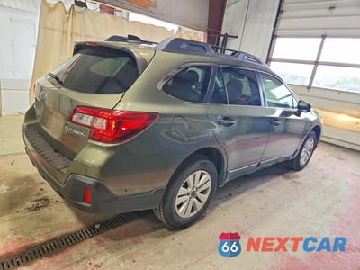 Trzecie zdjęcie samochodu z tyłu: 2018 SUBARU OUTBACK 2.5I PREMIUM VIN:4S4BSACC5J3366014 - miniatura