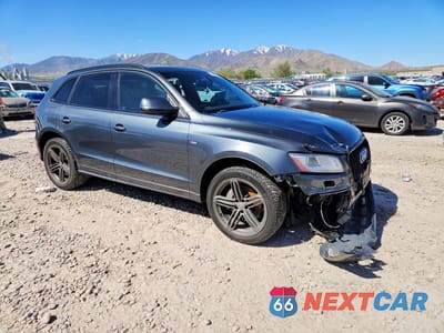 Czwarte zdjęcie samochodu z boku: 2014 AUDI Q5 PREMIUM PLUS VIN:WA1DGAFP0EA047970 - miniatura