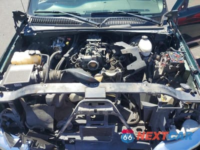 Zdjęcie 11 z 12 samochodu: 2003 GMC NEW SIERRA C1500 VIN:2GTEC19TX31157155 - miniatura