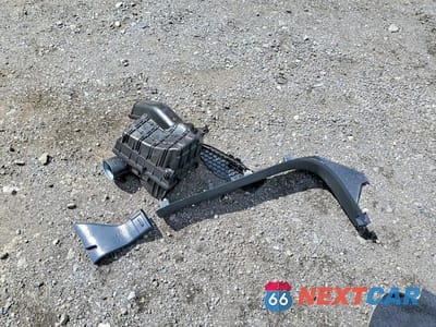 Zdjęcie 13 z 14 samochodu: 2022 VOLVO XC40 T5 MOMENTUM VIN:YV4162UKXN2739251 - miniatura