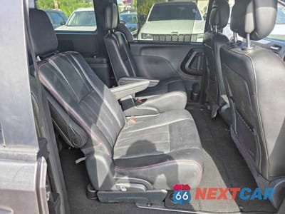 Zdjęcie 6 z 10 samochodu: 2019 DODGE GRAND CARAVAN GT VIN:2C4RDGEGXKR760102 - miniatura