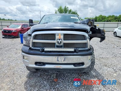 Piąte zdjęcie samochodu w środku: 2011 DODGE RAM 1500 VIN:1D7RB1CT7BS586805 - miniatura