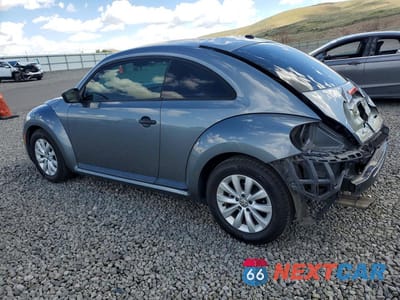 Drugie zdjęcie samochodu z przodu: 2017 VOLKSWAGEN BEETLE 1.8T VIN:3VWF17AT3HM627483 - miniatura