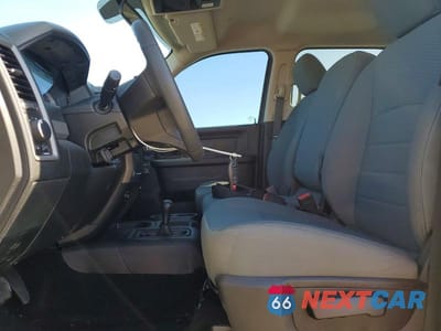 Zdjęcie 7 z 14 samochodu: 2018 RAM 3500 ST VIN:3C63R3GL1JG146982 - miniatura