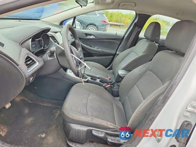 Zdjęcie 7 z 12 samochodu: 2017 CHEVROLET CRUZE LS VIN:1G1BB5SMXH7240328 - miniatura