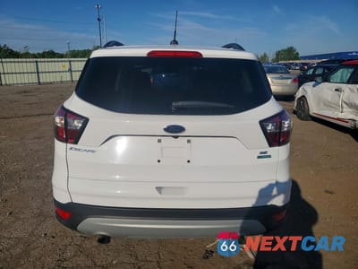 Zdjęcie 6 z 13 samochodu: 2018 FORD ESCAPE SE VIN:1FMCU0GD0JUC69597 - miniatura