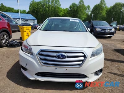 Piąte zdjęcie samochodu w środku: 2017 SUBARU LEGACY 2.5I PREMIUM VIN:4S3BNAF68H3022768 - miniatura