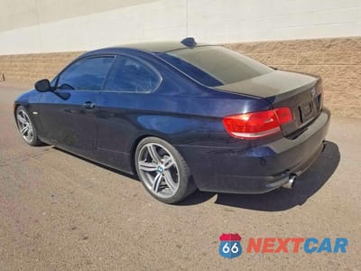 Trzecie zdjęcie samochodu z tyłu: 2010 BMW 335 I VIN:WBAWB7C58AP048601 - miniatura