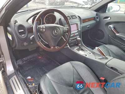 Zdjęcie 8 z 12 samochodu: 2006 MERCEDES-BENZ SLK 350 VIN:WDBWK56F46F099147 - miniatura