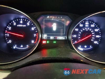 Zdjęcie 9 z 13 samochodu: 2016 KIA SEDONA SXL VIN:KNDME5C19G6128717 - miniatura