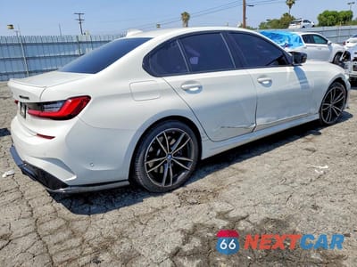 Trzecie zdjęcie samochodu z tyłu: 2020 BMW M340I VIN:WBA5U7C02LA232318 - miniatura