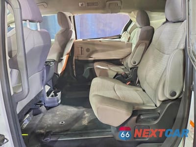 Zdjęcie 11 z 14 samochodu: 2024 TOYOTA SIENNA LE VIN:5TDKRKECXRS188016 - miniatura