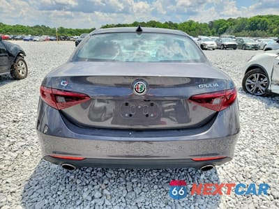 Zdjęcie 6 z 12 samochodu: 2021 ALFA ROMEO GIULIA SPORT VIN:ZARFANAN0M7644910 - miniatura