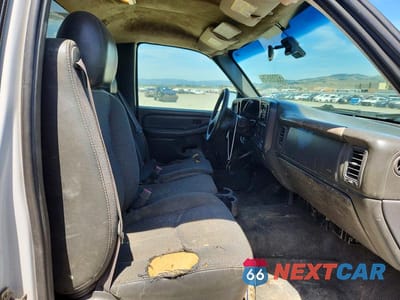 Zdjęcie 10 z 12 samochodu: 2005 CHEVROLET SILVERADO C2500 HEAVY DUTY VIN:1GBHC24U75E215697 - miniatura