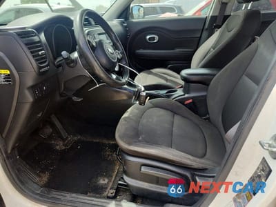 Zdjęcie 7 z 13 samochodu: 2016 KIA SOUL BASE VIN:KNDJN2A28G7250864 - miniatura