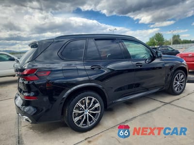 Trzecie zdjęcie samochodu z tyłu: 2025 BMW X5 XDRIVE50E VIN:5UX43EU00S9X92079 - miniatura
