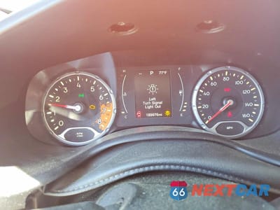 Zdjęcie 9 z 12 samochodu: 2015 JEEP RENEGADE LATITUDE VIN:ZACCJABT4FPC00793 - miniatura