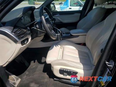 Zdjęcie 7 z 12 samochodu: 2016 BMW X5 XDRIVE35I VIN:5UXKR0C59G0P29614 - miniatura