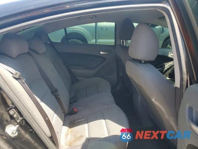 Zdjęcie 10 z 12 samochodu: 2018 KIA FORTE LX VIN:3KPFK4A71JE243929 - miniatura