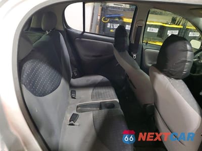 Zdjęcie 10 z 13 samochodu: 2005 TOYOTA ECHO VIN:JTDKT123550076544 - miniatura