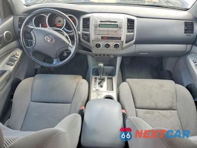 Zdjęcie 8 z 12 samochodu: 2011 TOYOTA TACOMA DOUBLE CAB VIN:3TMLU4EN8BM064316 - miniatura