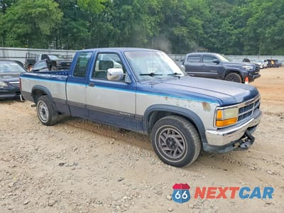 Czwarte zdjęcie samochodu z boku: 1993 DODGE DAKOTA VIN:1B7FL23X5PS104603 - miniatura