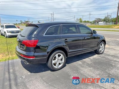 Czwarte zdjęcie samochodu z boku: 2014 AUDI Q7 PREMIUM PLUS VIN:WA1LMAFE9ED019943 - miniatura