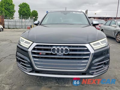 Piąte zdjęcie samochodu w środku: 2018 AUDI SQ5 PRESTIGE VIN:WA1C4AFY1J2213981 - miniatura