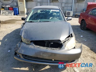 Piąte zdjęcie samochodu w środku: 2005 TOYOTA COROLLA LE VIN:1NXBR32E35Z413552 - miniatura