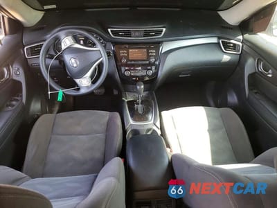 Zdjęcie 8 z 13 samochodu: 2016 NISSAN ROGUE SV VIN:KNMAT2MVXGP698745 - miniatura