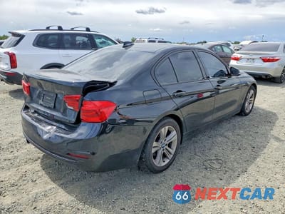Trzecie zdjęcie samochodu z tyłu: 2016 BMW 328 I SULEV VIN:WBA8E9G51GNU29541 - miniatura