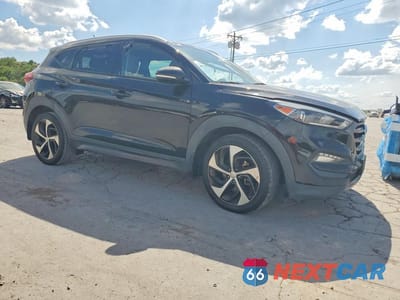 Czwarte zdjęcie samochodu z boku: 2016 HYUNDAI TUCSON SPORT VIN:KM8J33A27GU074561 - miniatura