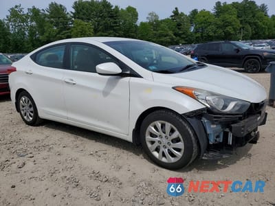 Czwarte zdjęcie samochodu z boku: 2011 HYUNDAI ELANTRA GLS VIN:5NPDH4AE9BH023844 - miniatura