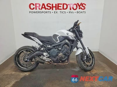 2017 YAMAHA FZ09 JYARN53E5HA001823 - główne zdjęcie licytacji z USA - miniatura