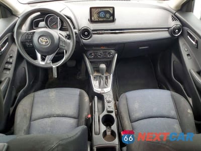 Zdjęcie 8 z 12 samochodu: 2017 TOYOTA YARIS IA BASE VIN:3MYDLBYV6HY173481 - miniatura