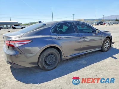 Trzecie zdjęcie samochodu z tyłu: 2019 TOYOTA CAMRY LE VIN:4T1B31HK0KU517446 - miniatura