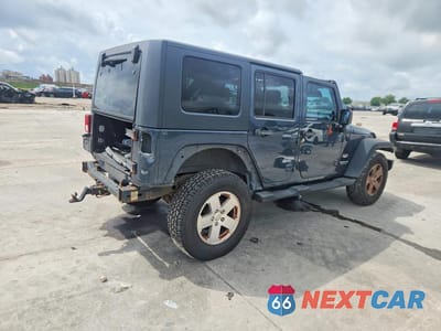 Trzecie zdjęcie samochodu z tyłu: 2008 JEEP WRANGLER UNLIMITED SAHARA VIN:1J4GA59188L521069 - miniatura